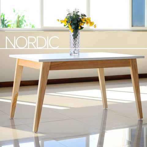 Set Mesa NORDIC + Sillas TOWER negro