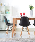 Set Mesa NORDIC + Sillas TOWER negro - Open Hogar